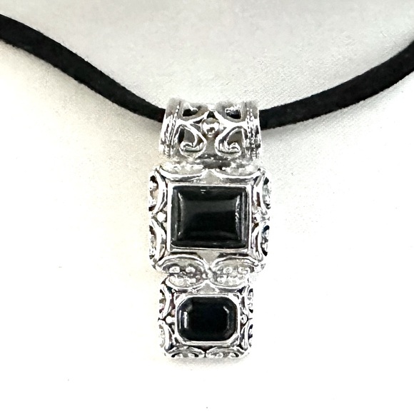 Worthington Silver & Black Pendant Necklace - Picture 3 of 4